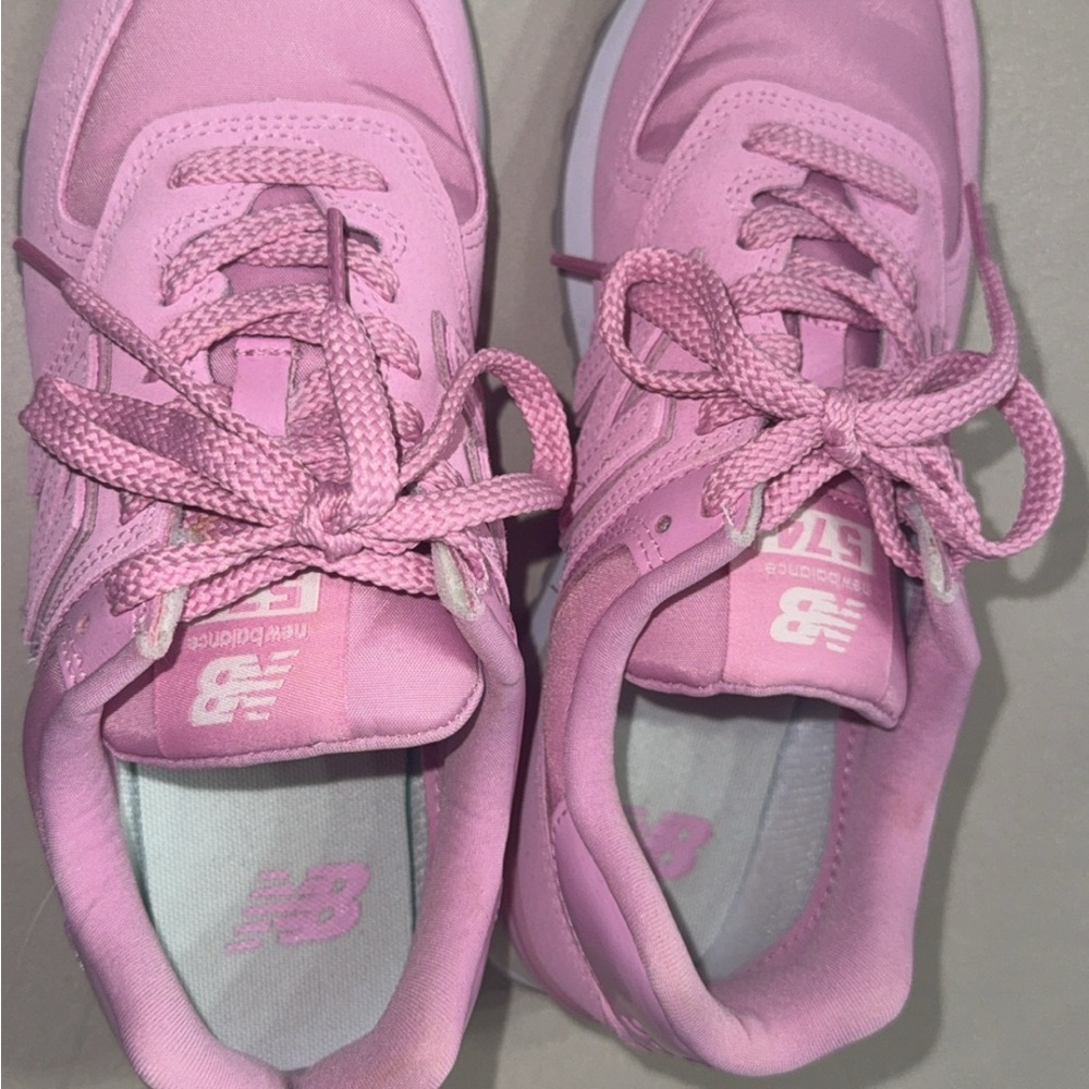 New Balance Women's Sneakers in Soft Pink size 7.5 never worn